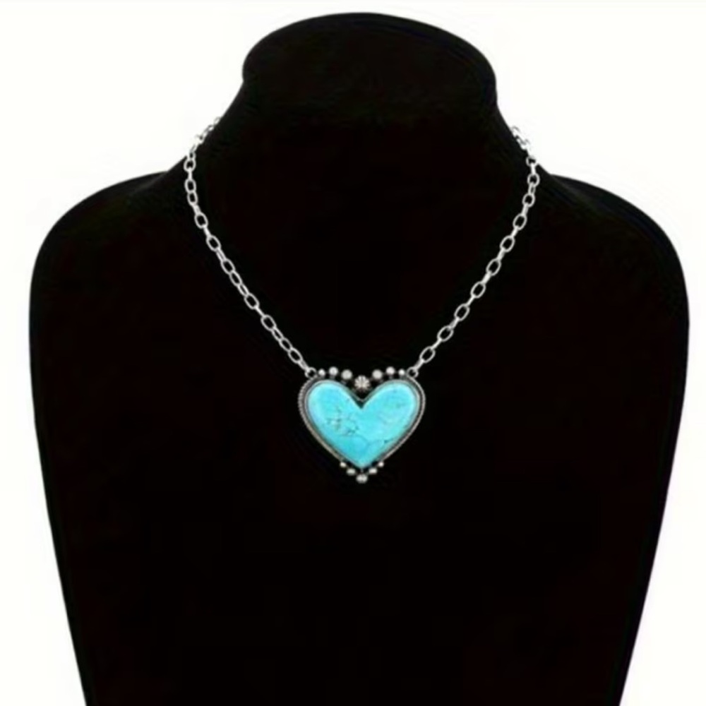 NEW Retro Bohemian Western Silver Heart Natural Turquoise Stone Pendant Necklace